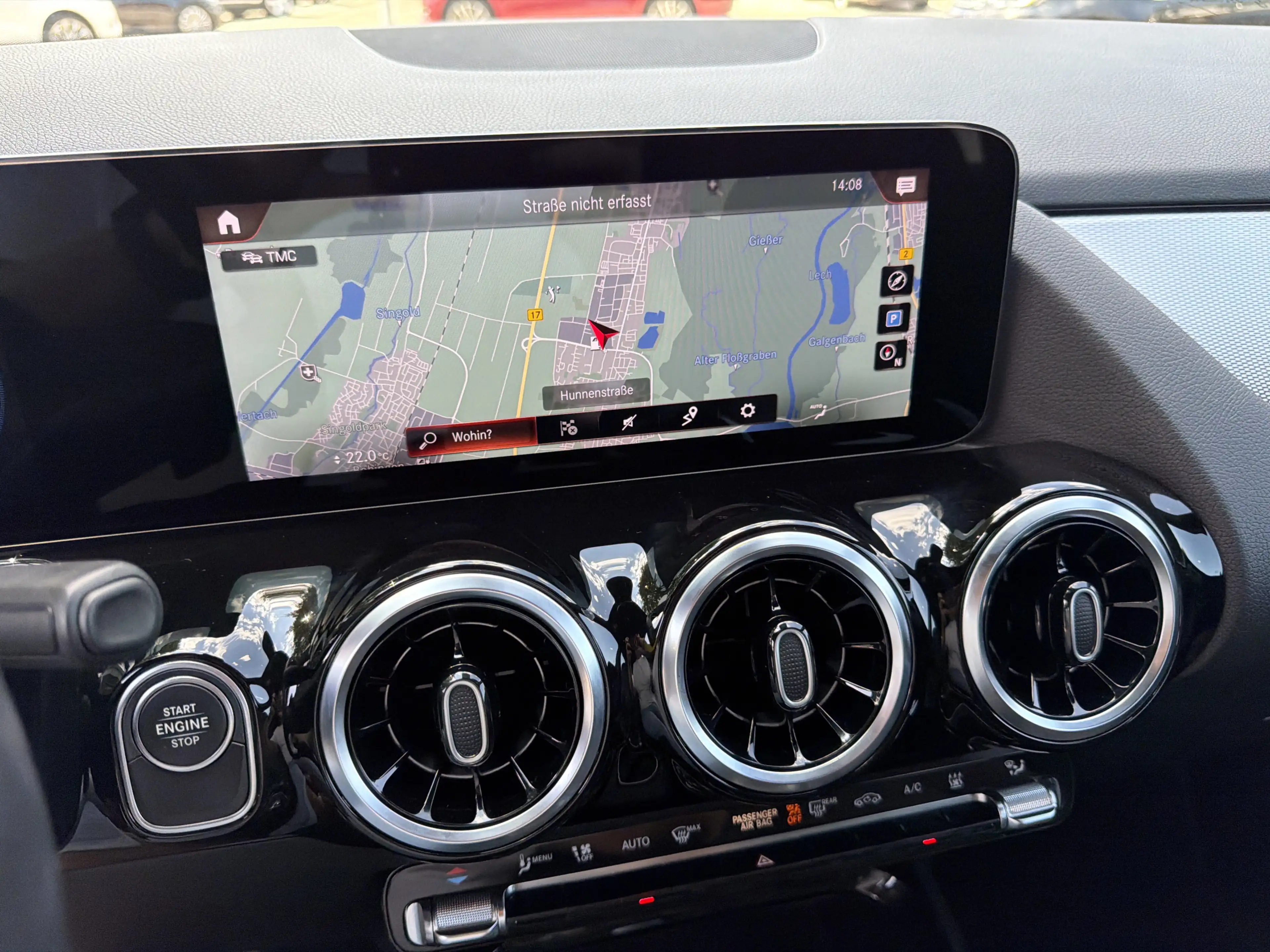 Mercedes-Benz GLA 250 e *MBUX*Navi*Carplay*Park*Digital Tacho — photo 10