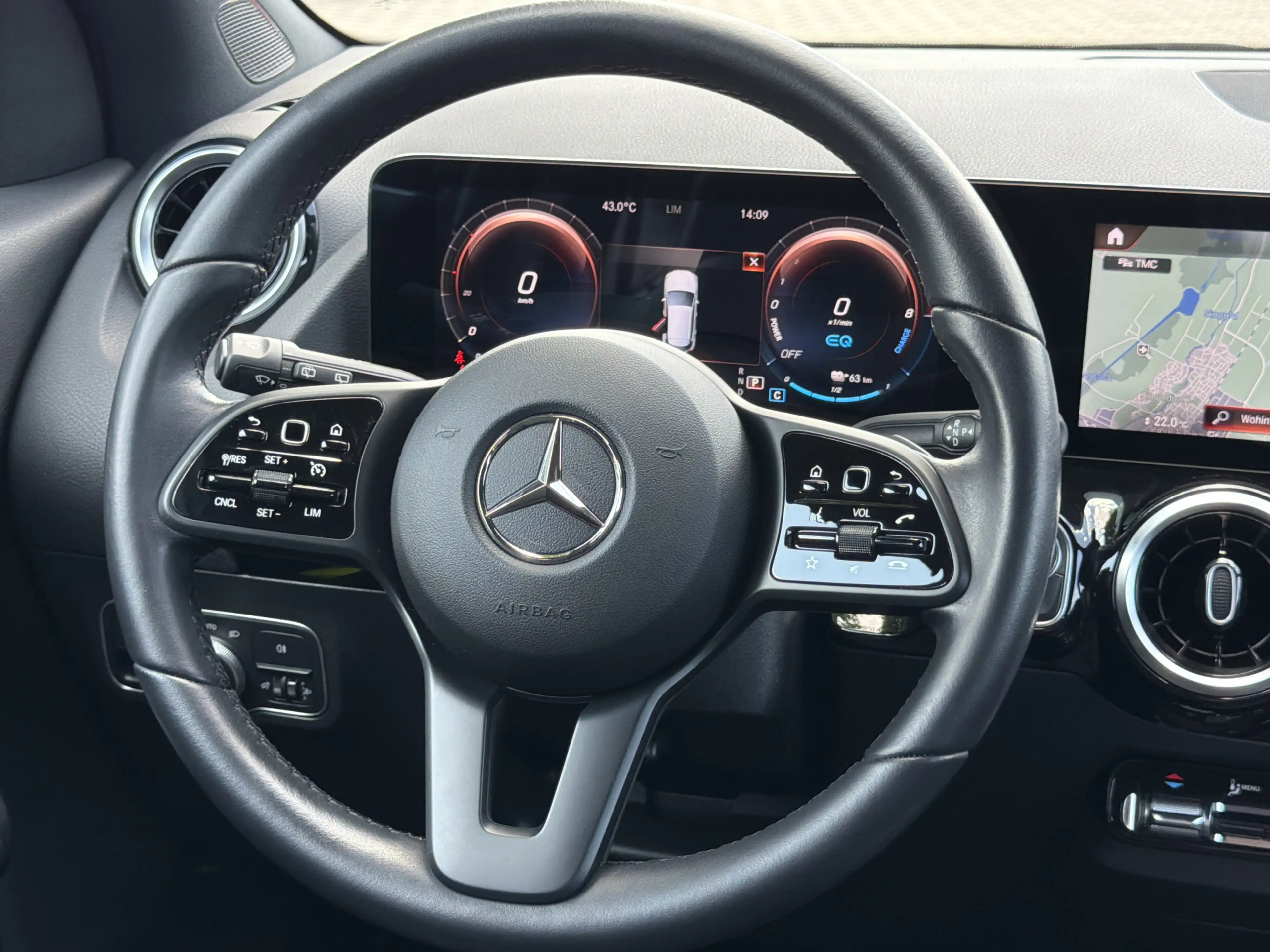 Mercedes-Benz GLA 250 e *MBUX*Navi*Carplay*Park*Digital Tacho — photo 7