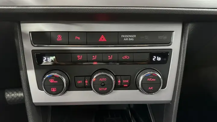 SEAT León 2018, foto 15