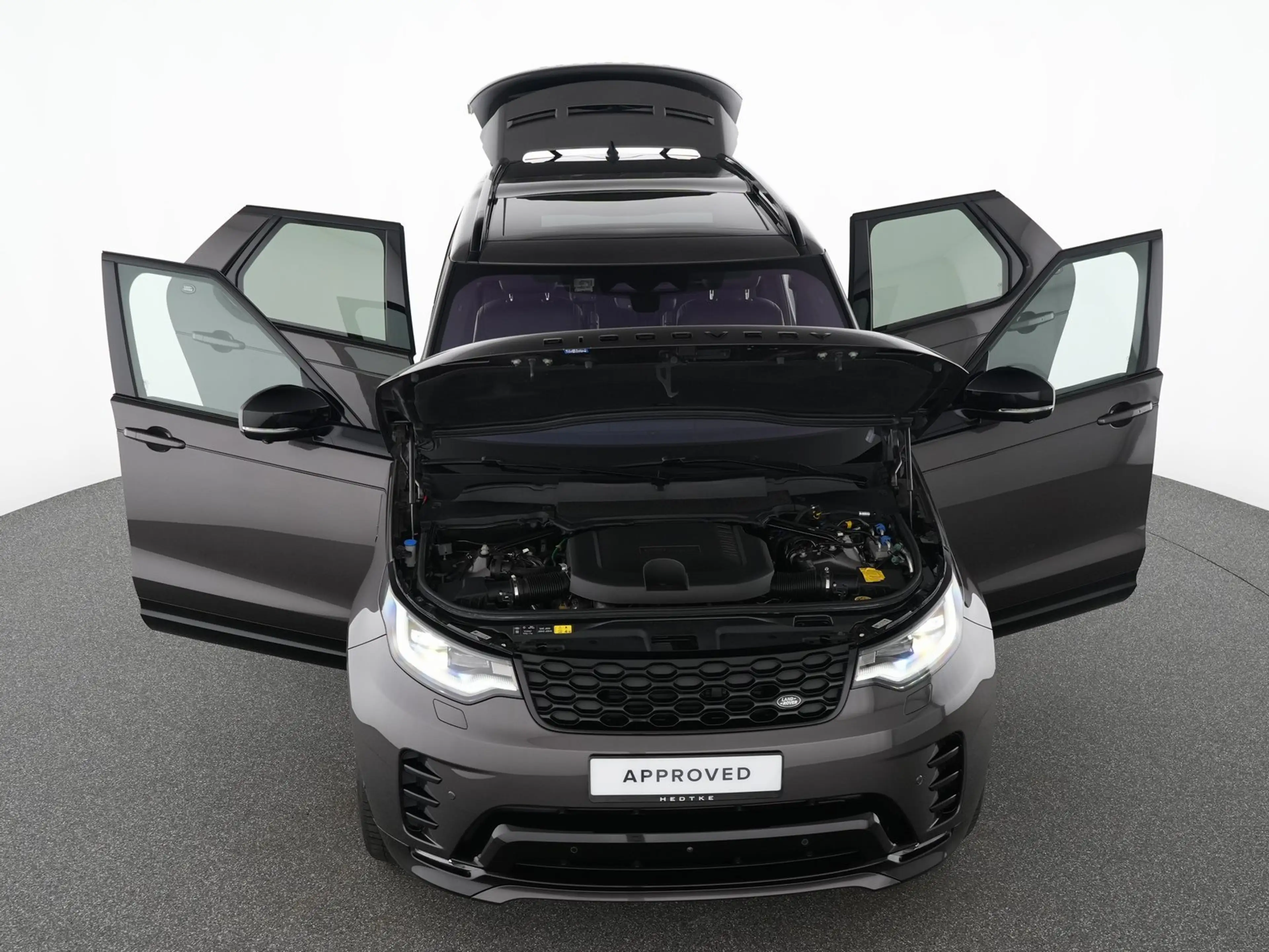 Land Rover Discovery D250 AWD R-Dynamic S — photo 13