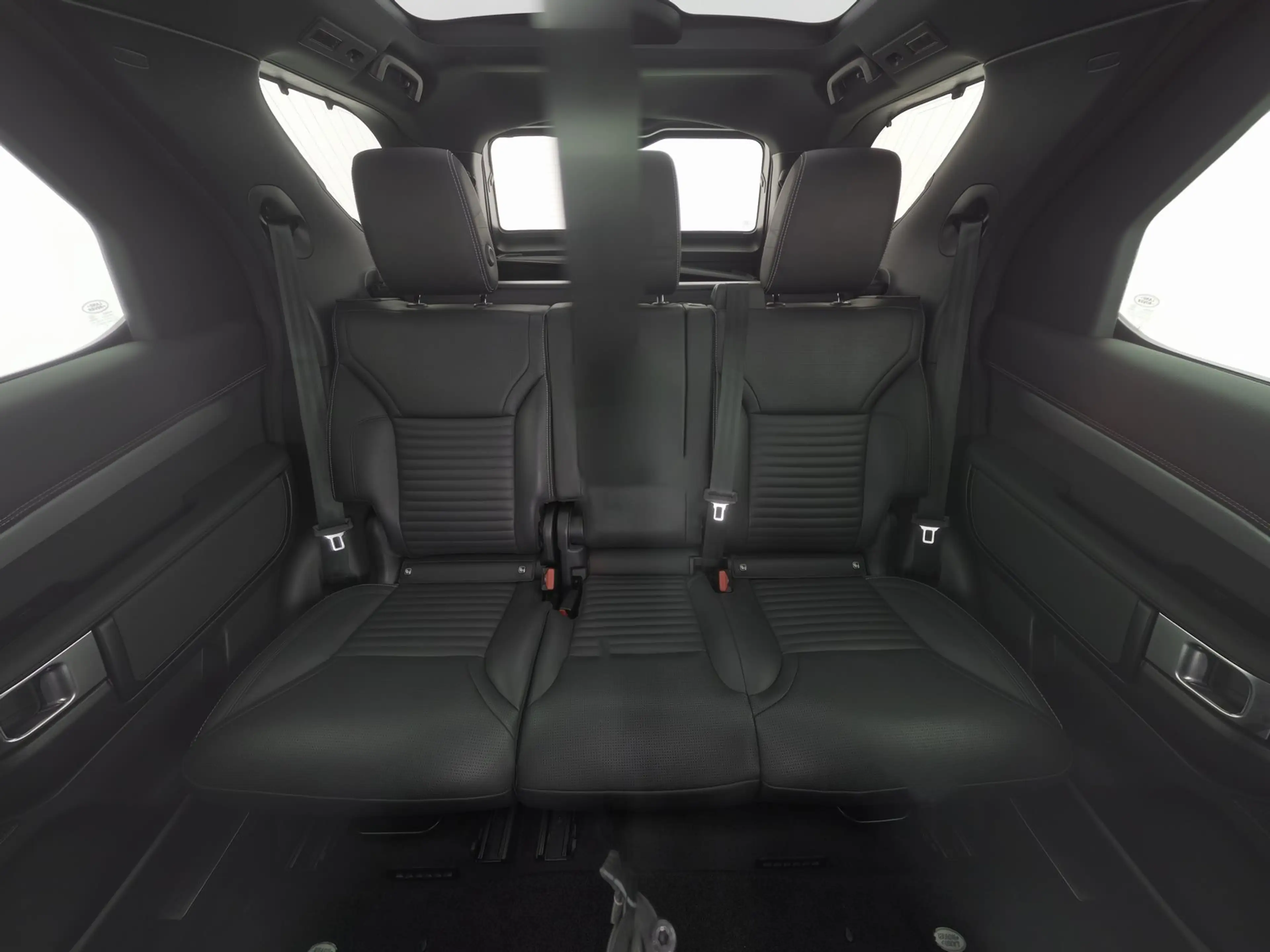 Land Rover Discovery D250 AWD R-Dynamic S — photo 5