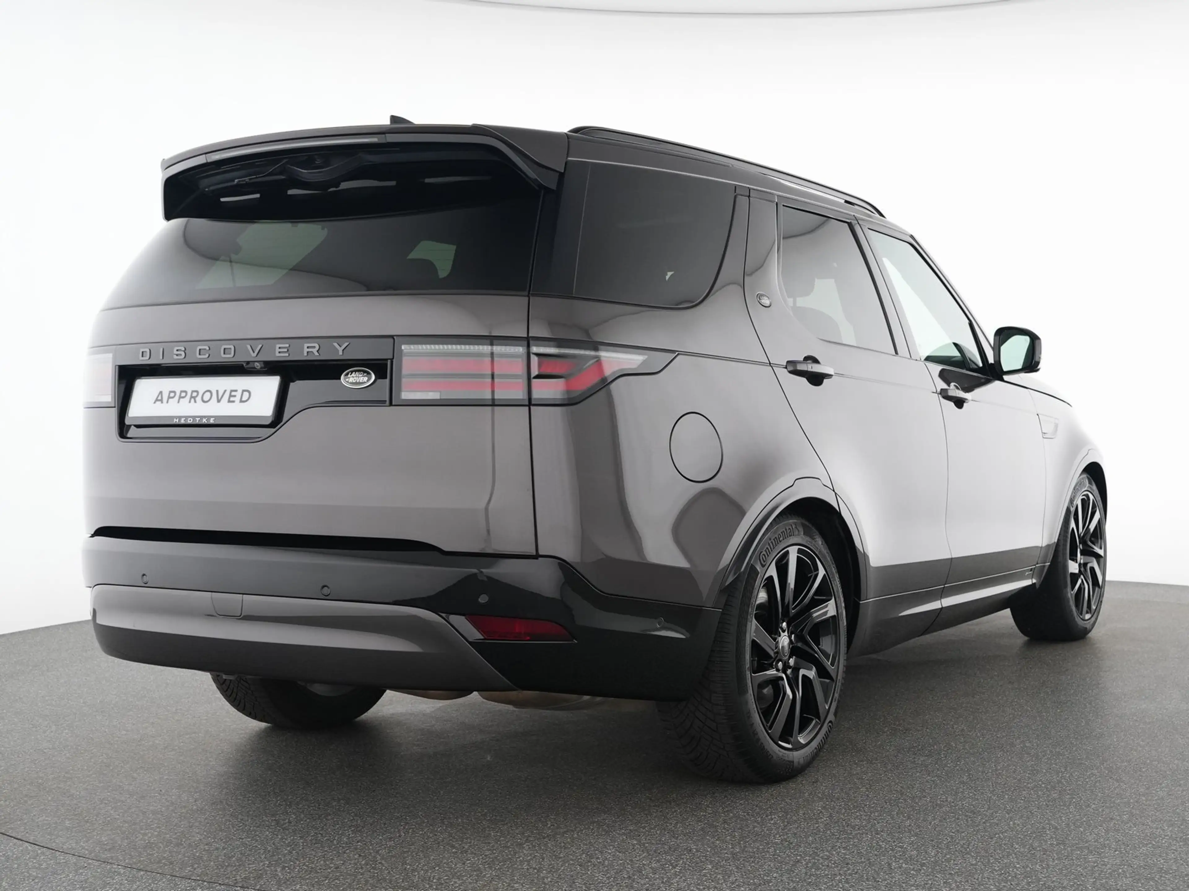 Land Rover Discovery D250 AWD R-Dynamic S — photo 2