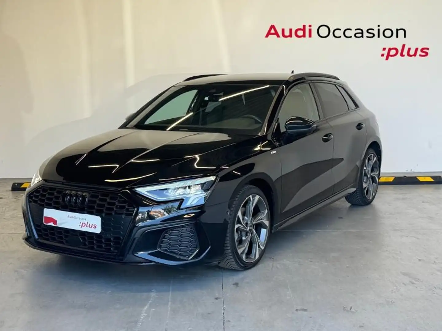 Audi A3 35 TFSI 150ch Mild Hybrid S line S tronic 7 Noir - 1