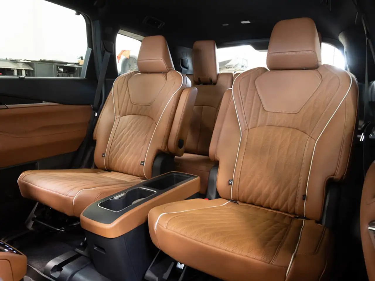 Infiniti QX60 снимка Infiniti QX60