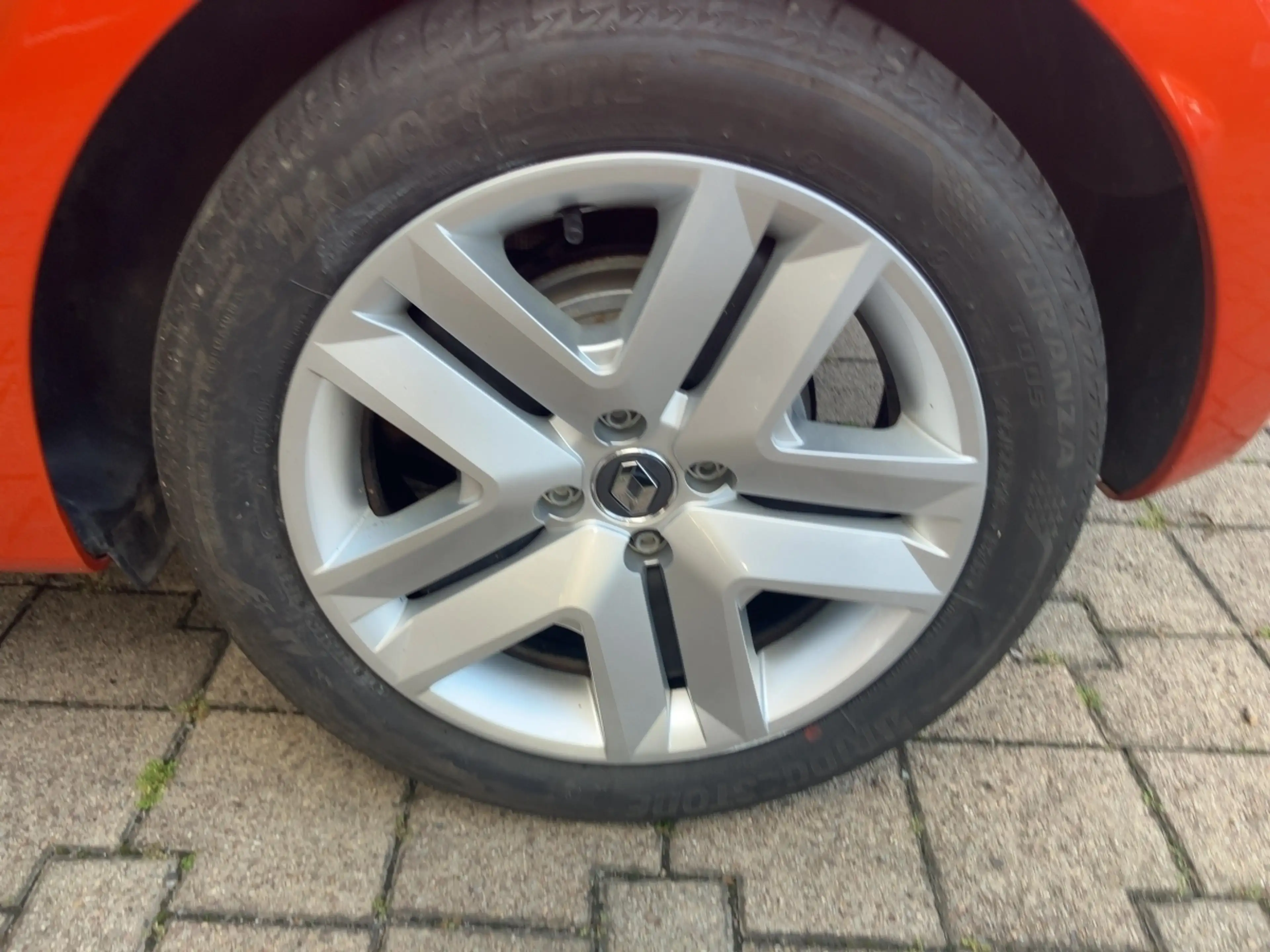 Renault Clio ZEN E-TECH 140 PS — photo 12