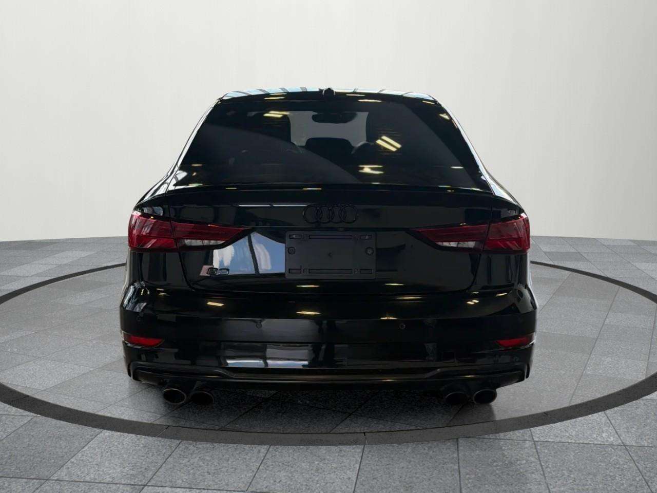 2017 Audi S3 2.0T Progressiv — снимка 1