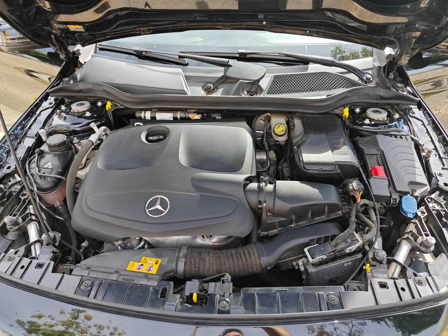 Mercedes-Benz GLA 180 GLA 180 AMG Line AMG Line Negro - 2