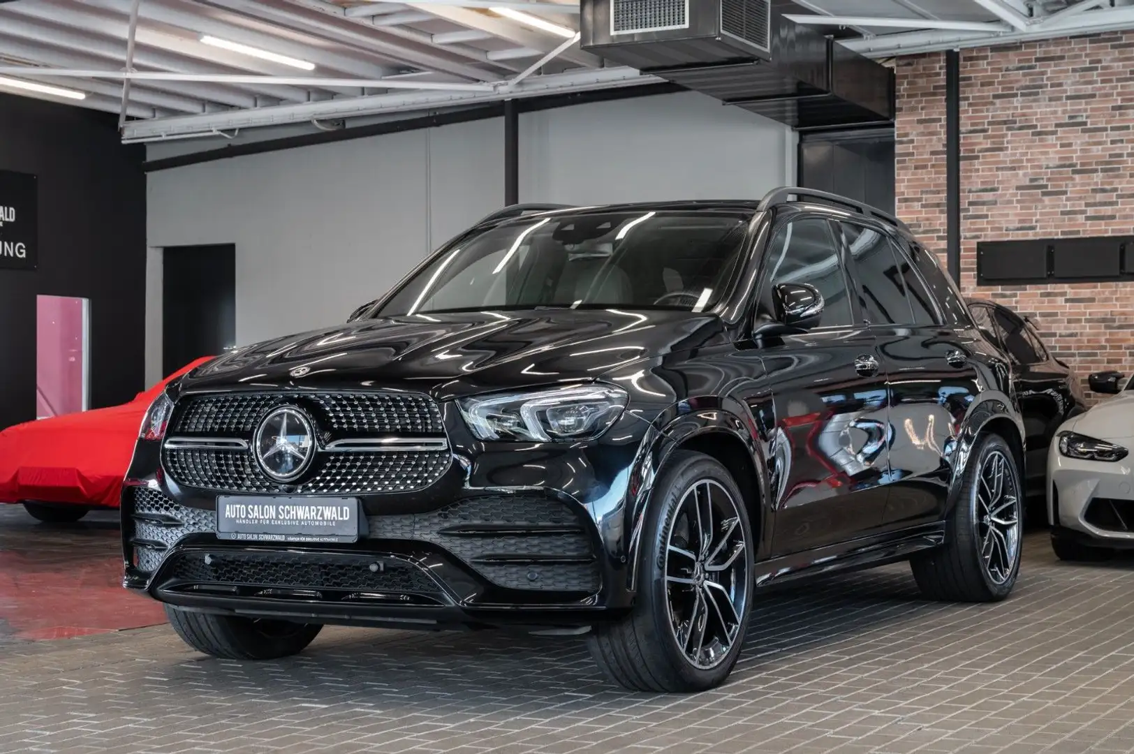 Mercedes-Benz GLE 580 4M|AMG LINE|NIGHT-PAKET|PANO|MEMORY Schwarz - 2