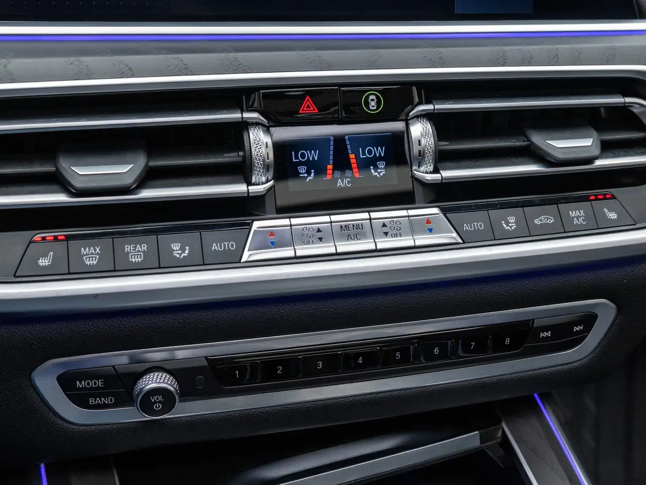 BMW X7 снимка BMW X7