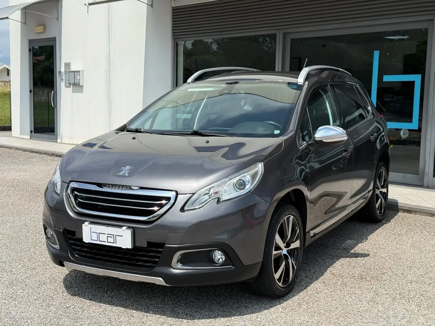 Peugeot 2008 2008 1.6 bluehdi Feline 120cv Gris - 2