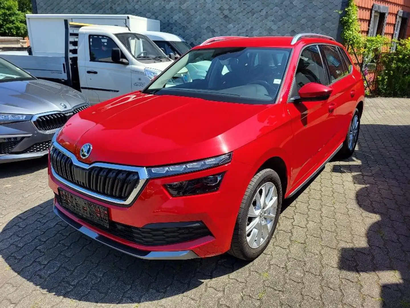 Skoda Kamiq 1.0 TSI STYLE+LED+AHK+CLIMATRONIC+1.HAND Rot - 2