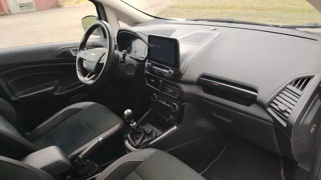 Ford Ecosport view 10