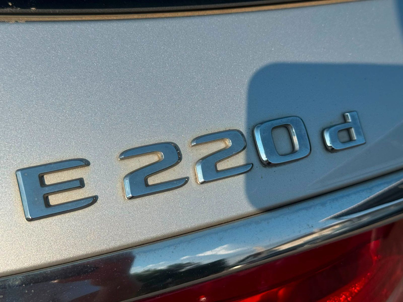 Mercedes-Benz E 220 d T AMG Line 360°. NAVI. LED. SHZ — photo 13