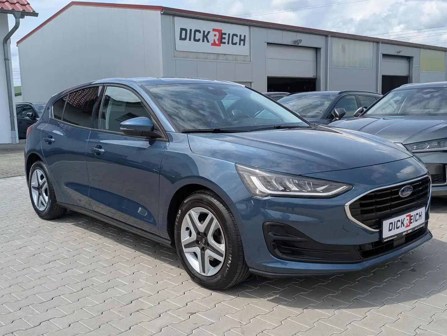 Ford Focus 1.0 Cool & Connect LED*PDC*TEMP*APP*SHZ Bleu - 1