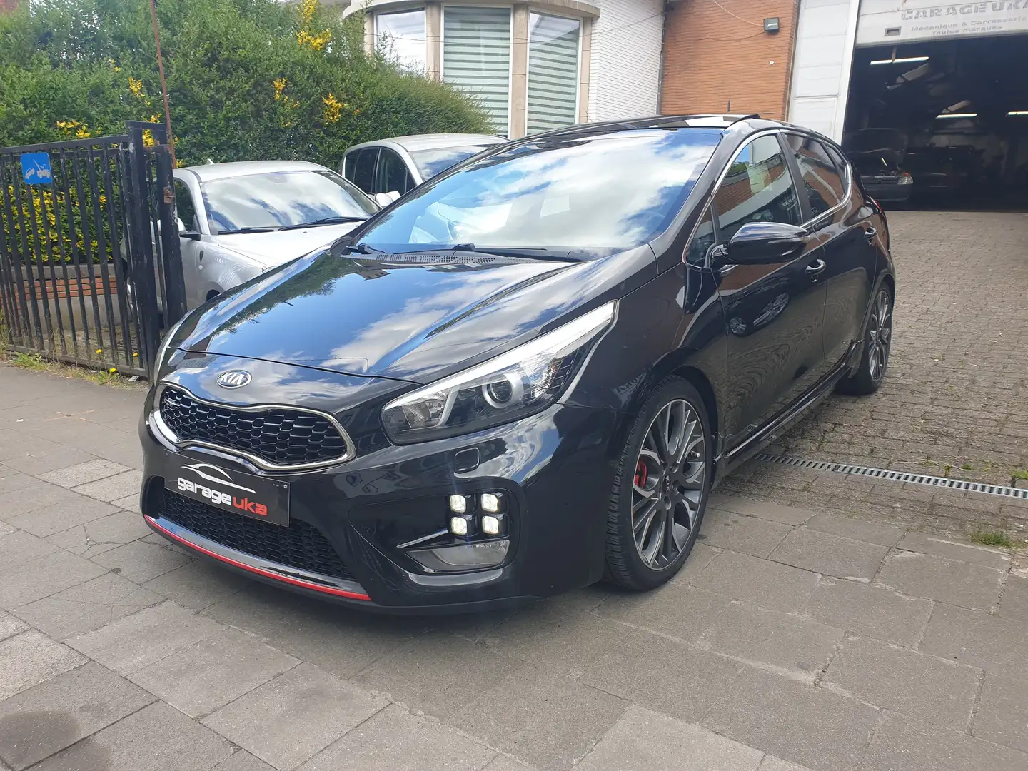 Kia Ceed / cee'd GT 1.6 T-GDi Sense Noir - 2