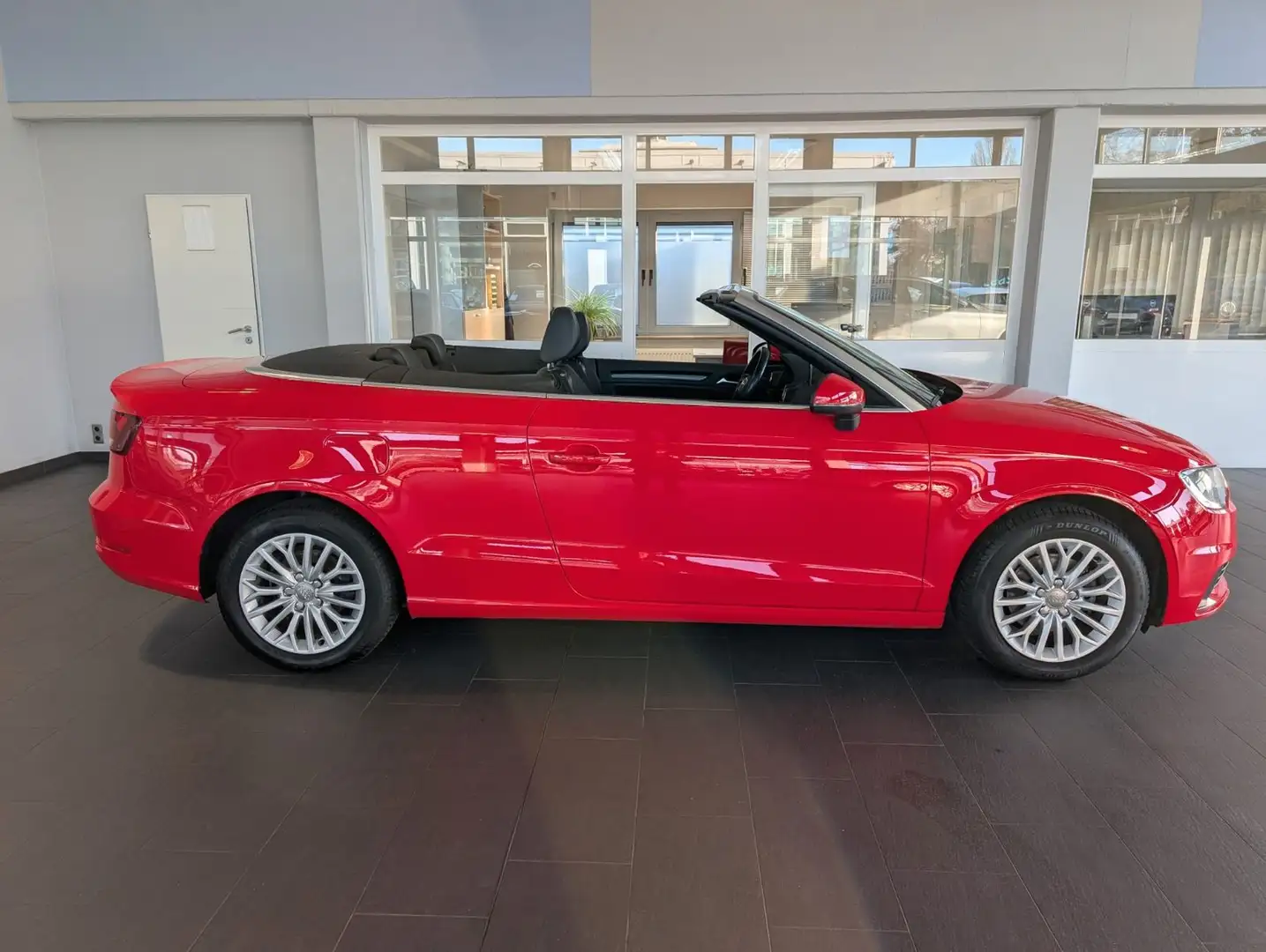 Audi A3 Cabrio Ultra*AHK*ACC*PDC*Sitzh.*Navi* Rouge - 2