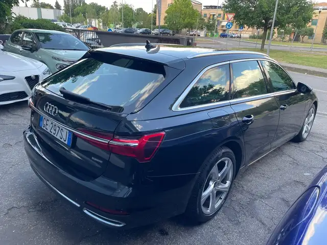 Audi A6 view 6