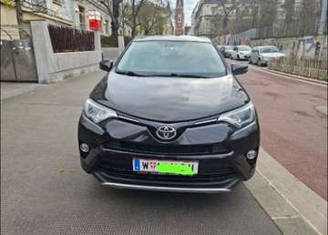 Toyota RAV4 SUV / Geländewagen