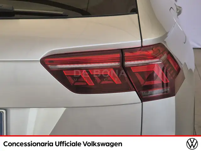 Volkswagen Tiguan view 22