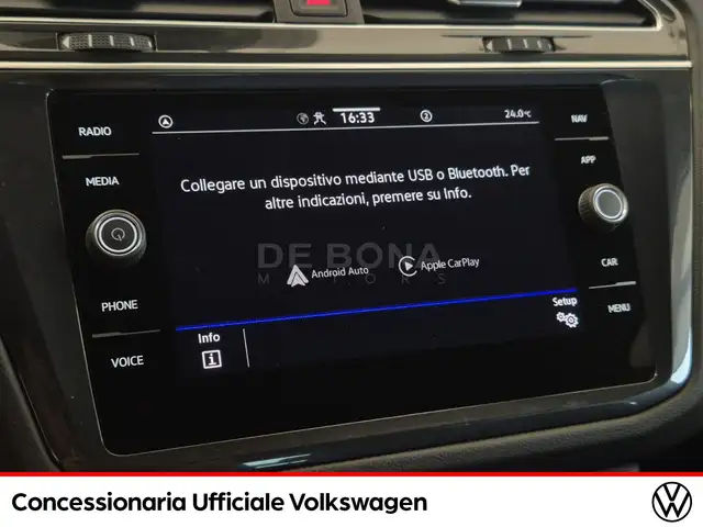 Volkswagen Tiguan view 14