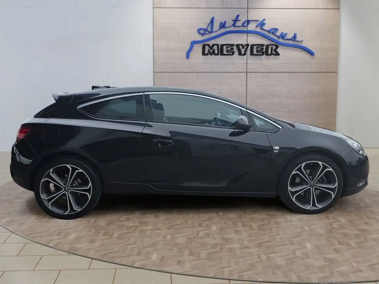 Opel Astra Astra GTC — photo 6 sur 30