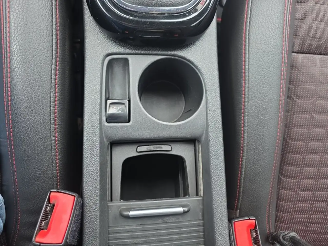 Opel Astra Astra GTC — photo 19 sur 30