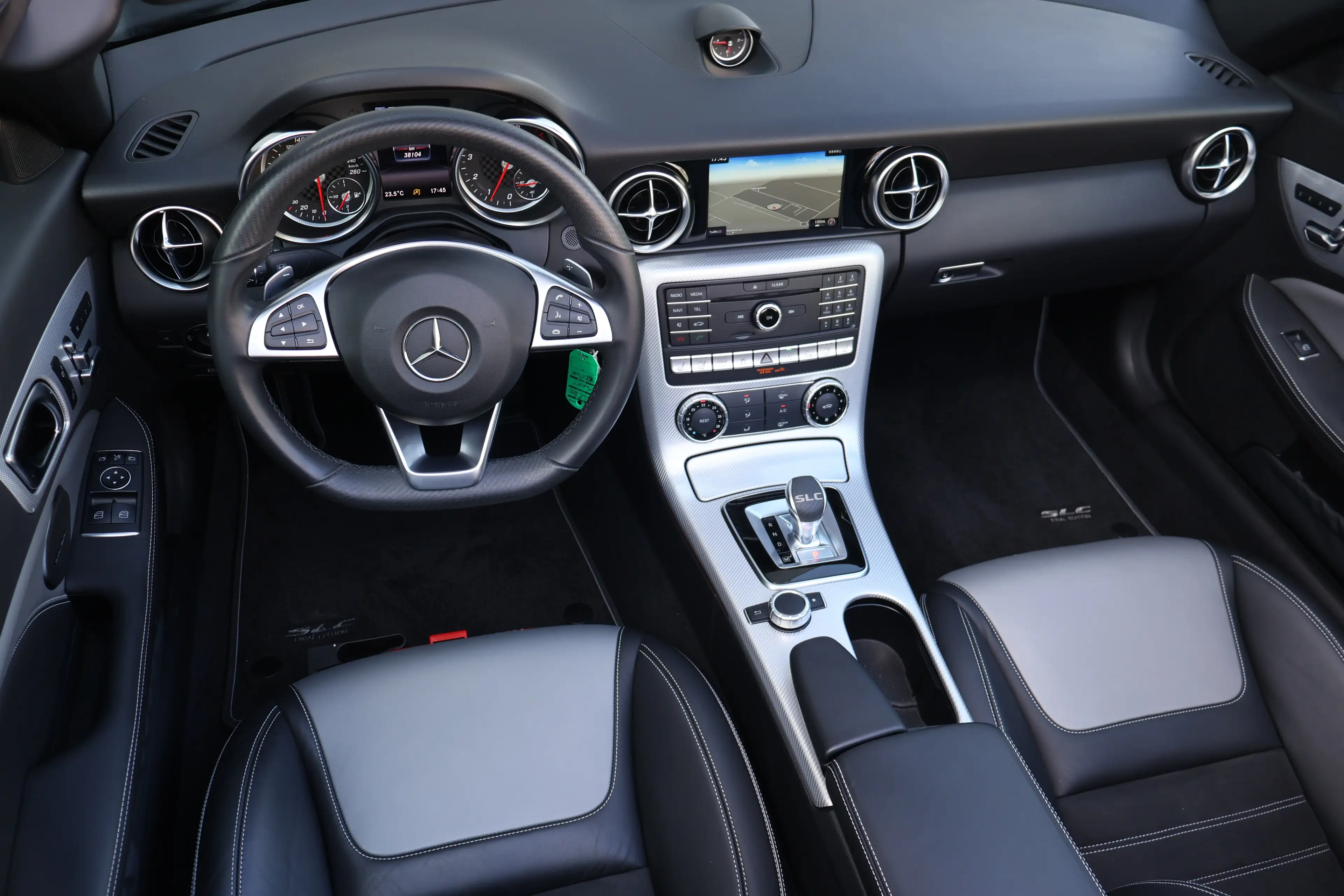 Mercedes-Benz SLC 200 SLC 200 * Final Edition * Cabriolet Garantie * — photo 11