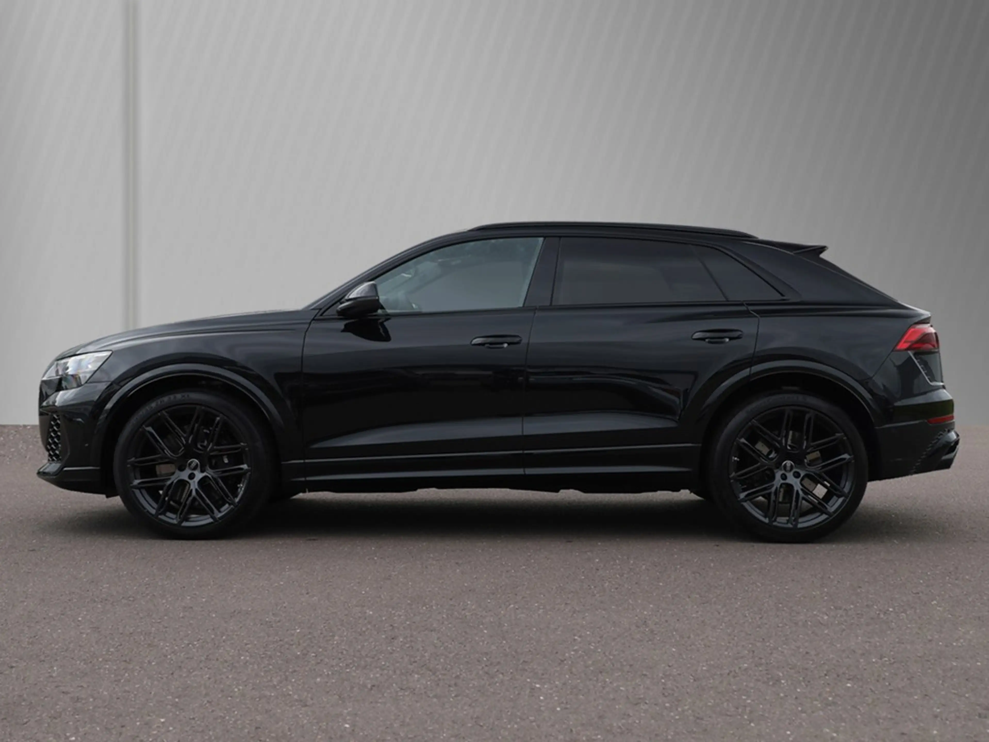 Audi RS Q8 SUV 441 kW tiptronic — photo 3
