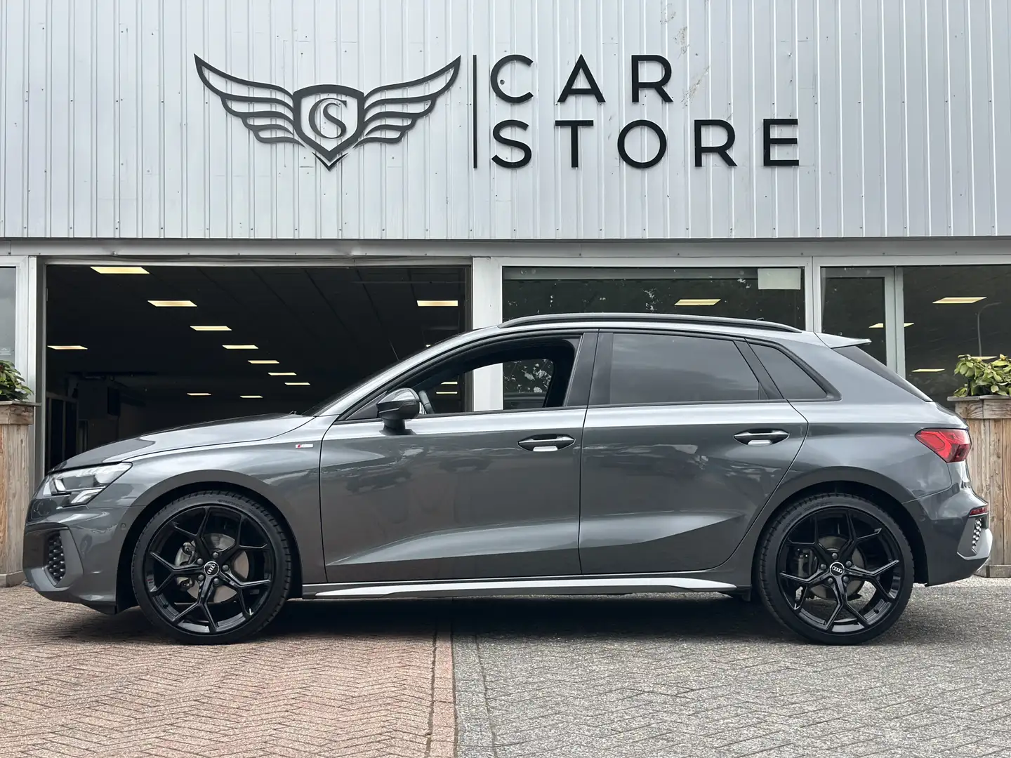 Audi A3 Sportback 35 TFSI S-Line |150PK|ACC|VIRTUAL DASH|S Gris - 2
