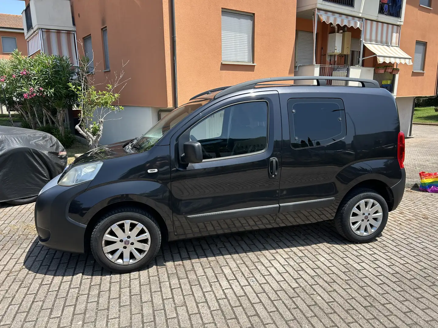 Fiat Fiorino Modello Combi 1.3 multijet Marrone - 2