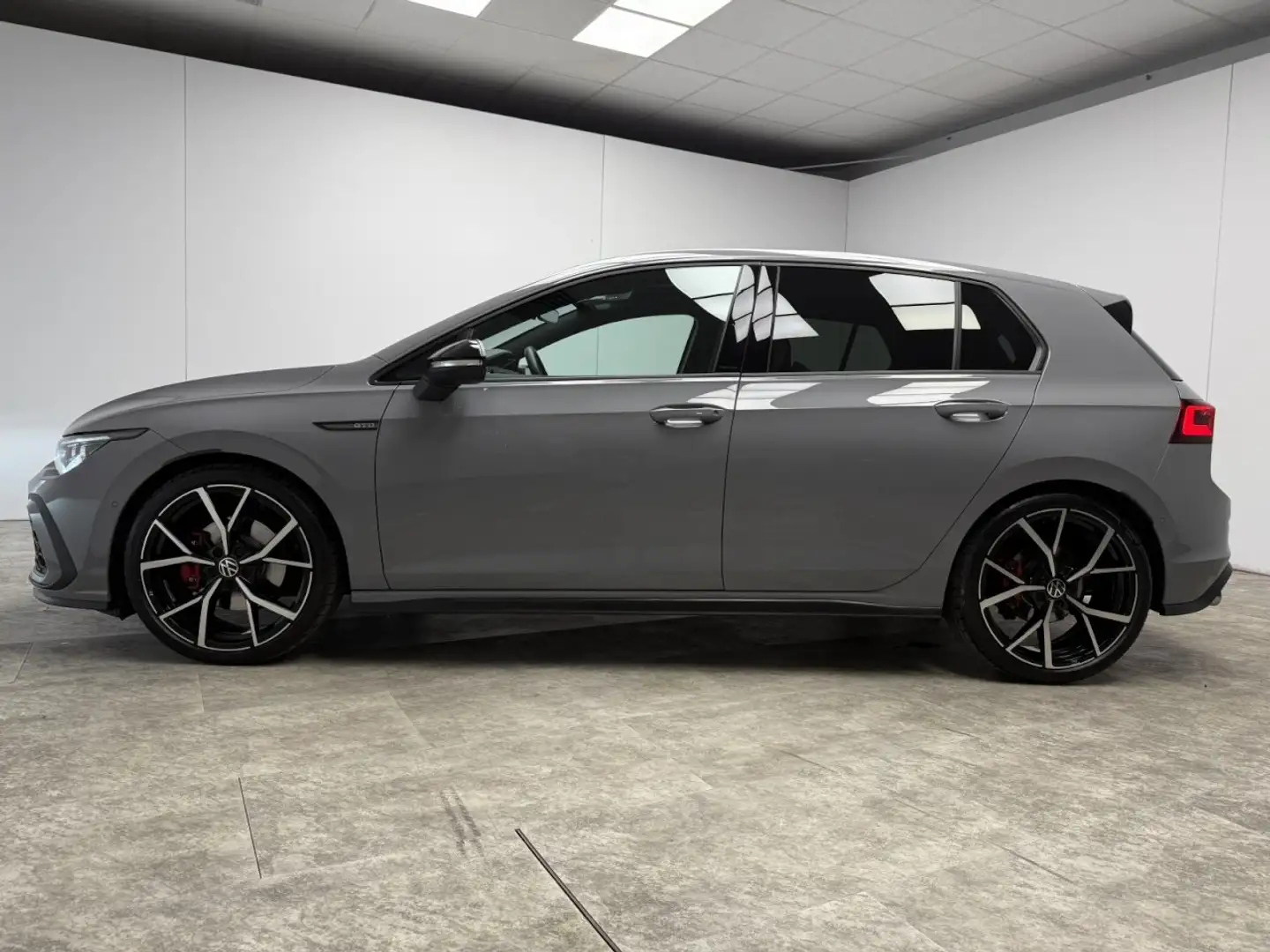 Volkswagen Golf VIII GTD 2.0 TDI DSG HUD+Pano+Kamera Klima Navi Grau - 2