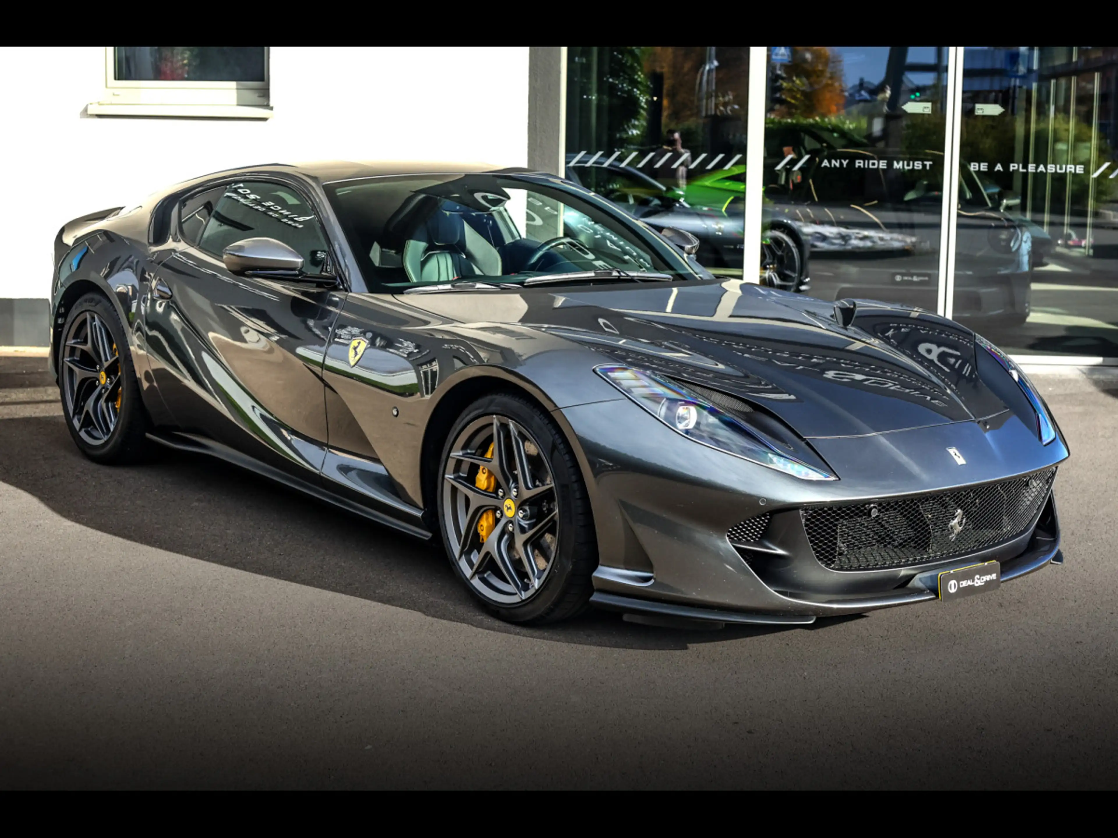 Ferrari 812 Superfast 6.5 V12°FERRARI WARR 10/27°CARBON°KAM°DA — photo 6