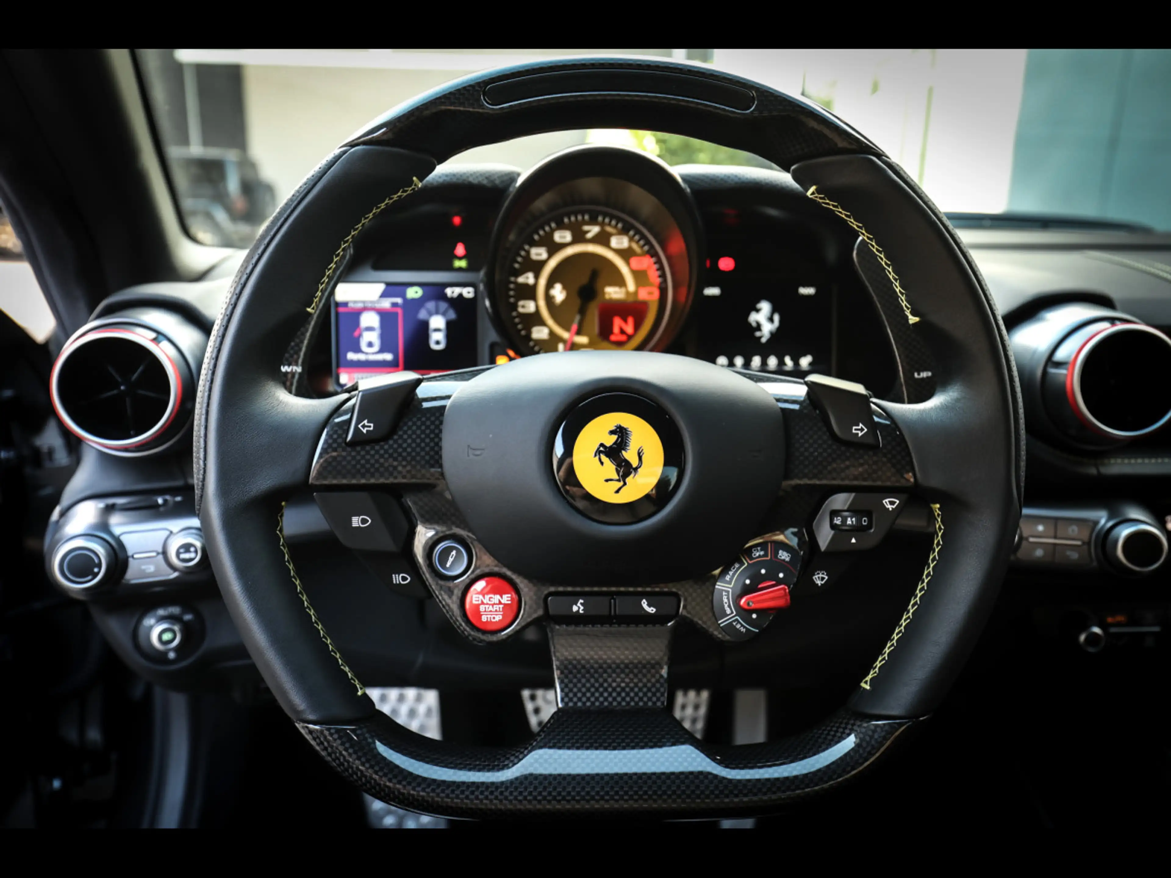 Ferrari 812 Superfast 6.5 V12°FERRARI WARR 10/27°CARBON°KAM°DA — photo 14
