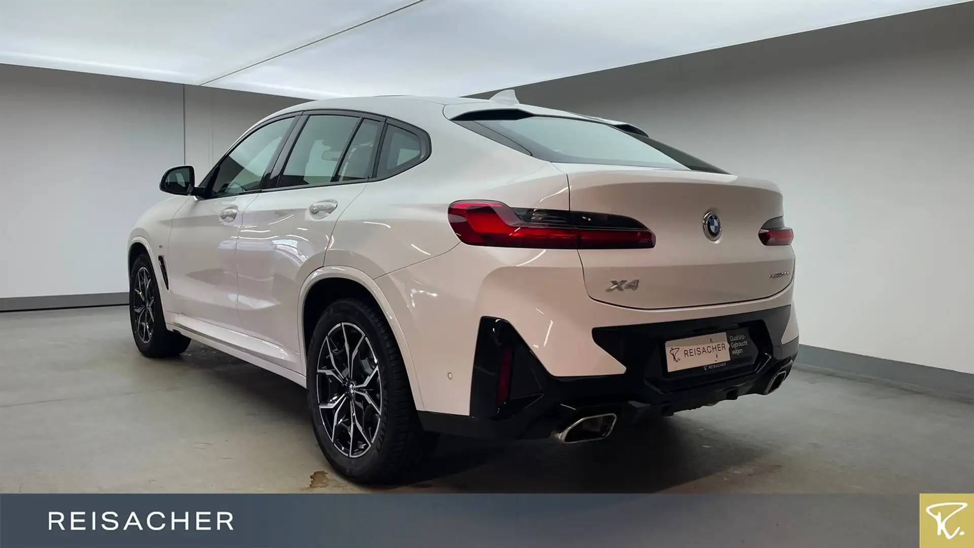 BMW X4 xDrive 30d A M-Sport,Pano,AHK,Leder,LM19" Weiß - 2