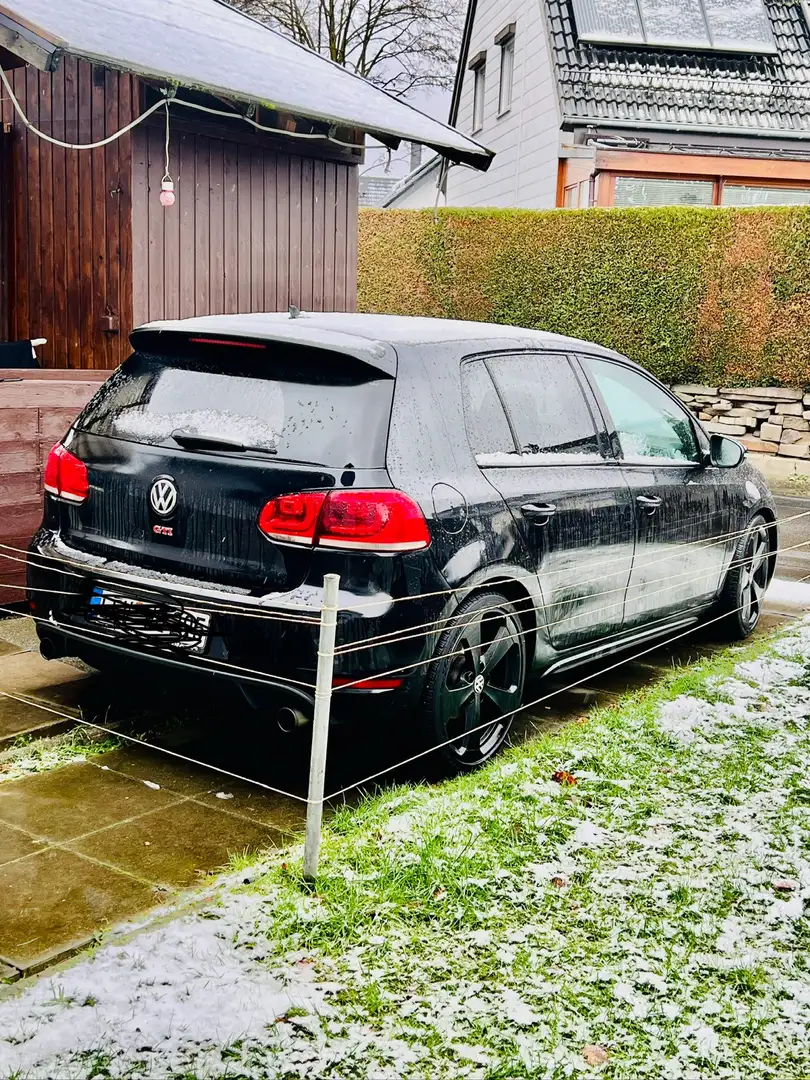 Volkswagen Golf GTI 2.0 Schwarz - 2