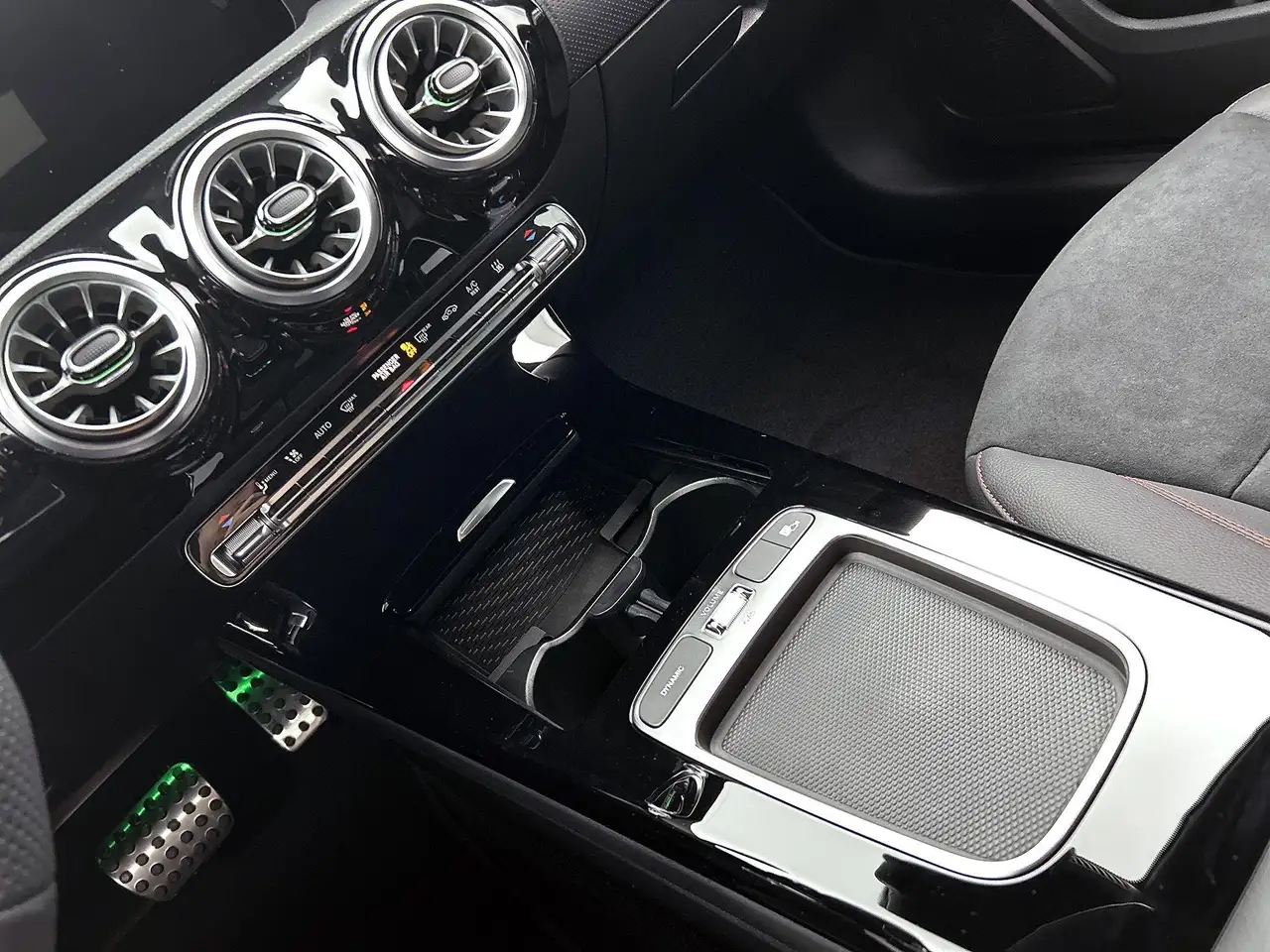 Mercedes-Benz A-Class 2026 — фото 11