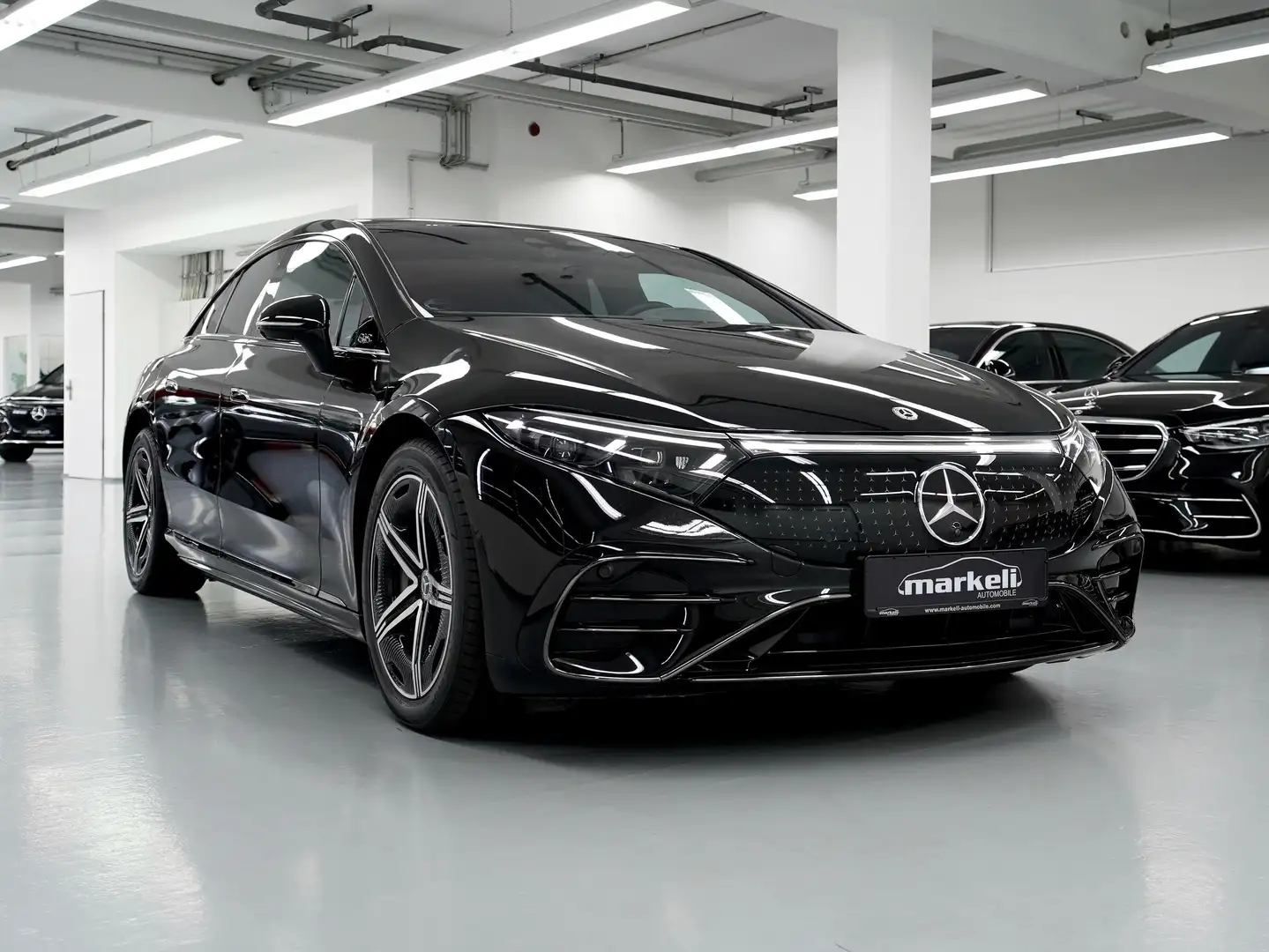 Mercedes-Benz EQS EQS 450+ AMG LINE / PREMIUM PLUS & NIGHT PAKET Schwarz - 1