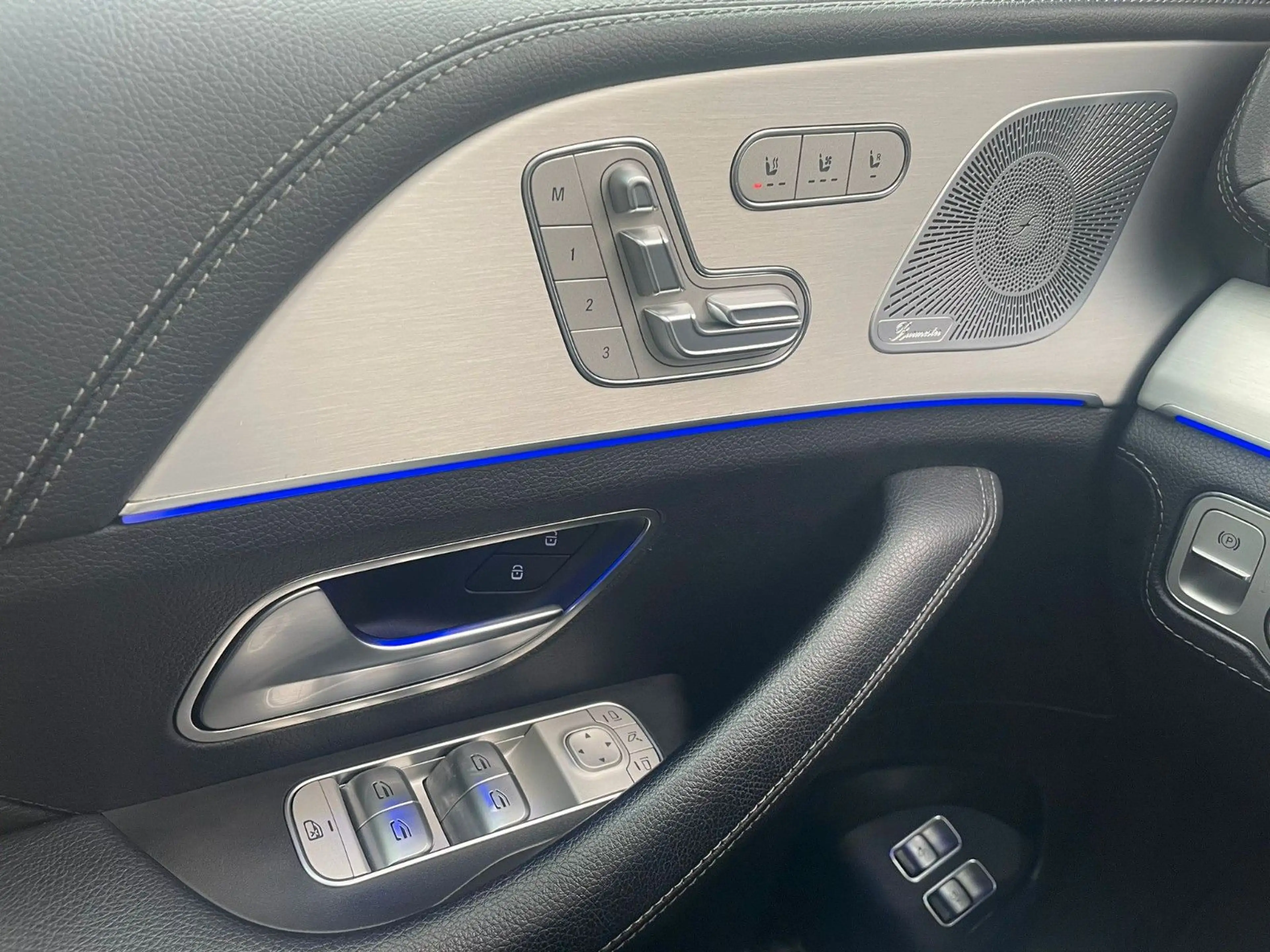 Mercedes-Benz GLE 400 d I AMG-LINE I STANDH. I PANO I UVM I — photo 14