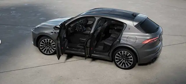 Maserati Grecale view 6