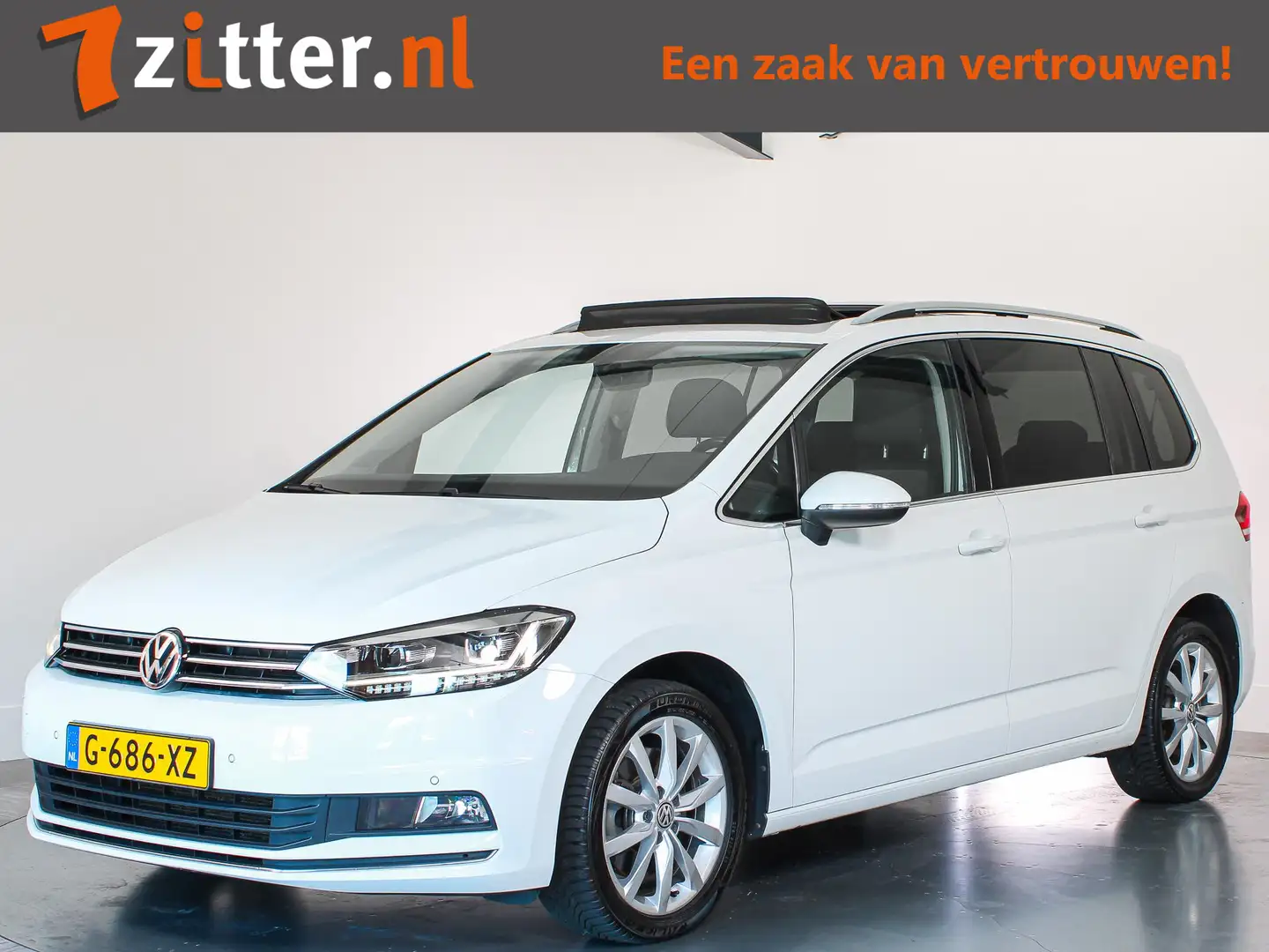 Volkswagen Touran 1.5 TSI Highline 7-Persoons, Panoramadak, Grote na Wit - 1