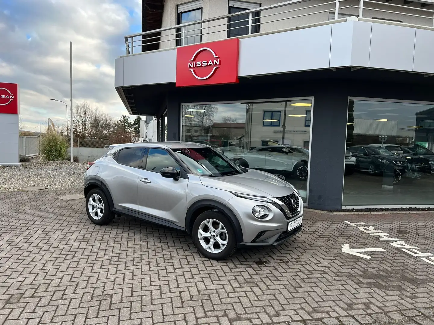 Nissan Juke N-Connecta Technology Paket Winter-Paket FA-Paket Silber - 1