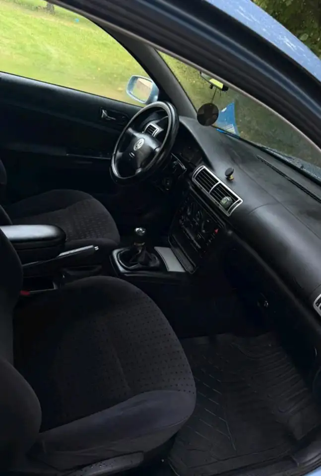 Volkswagen Passat 1.6, foto 6