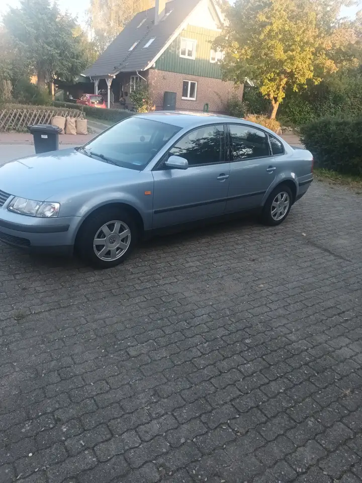 Volkswagen Passat 1.6, foto 3