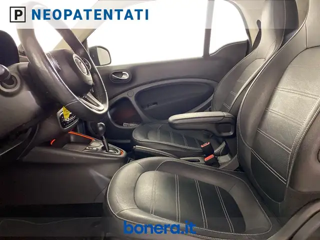 Smart Fortwo view 10