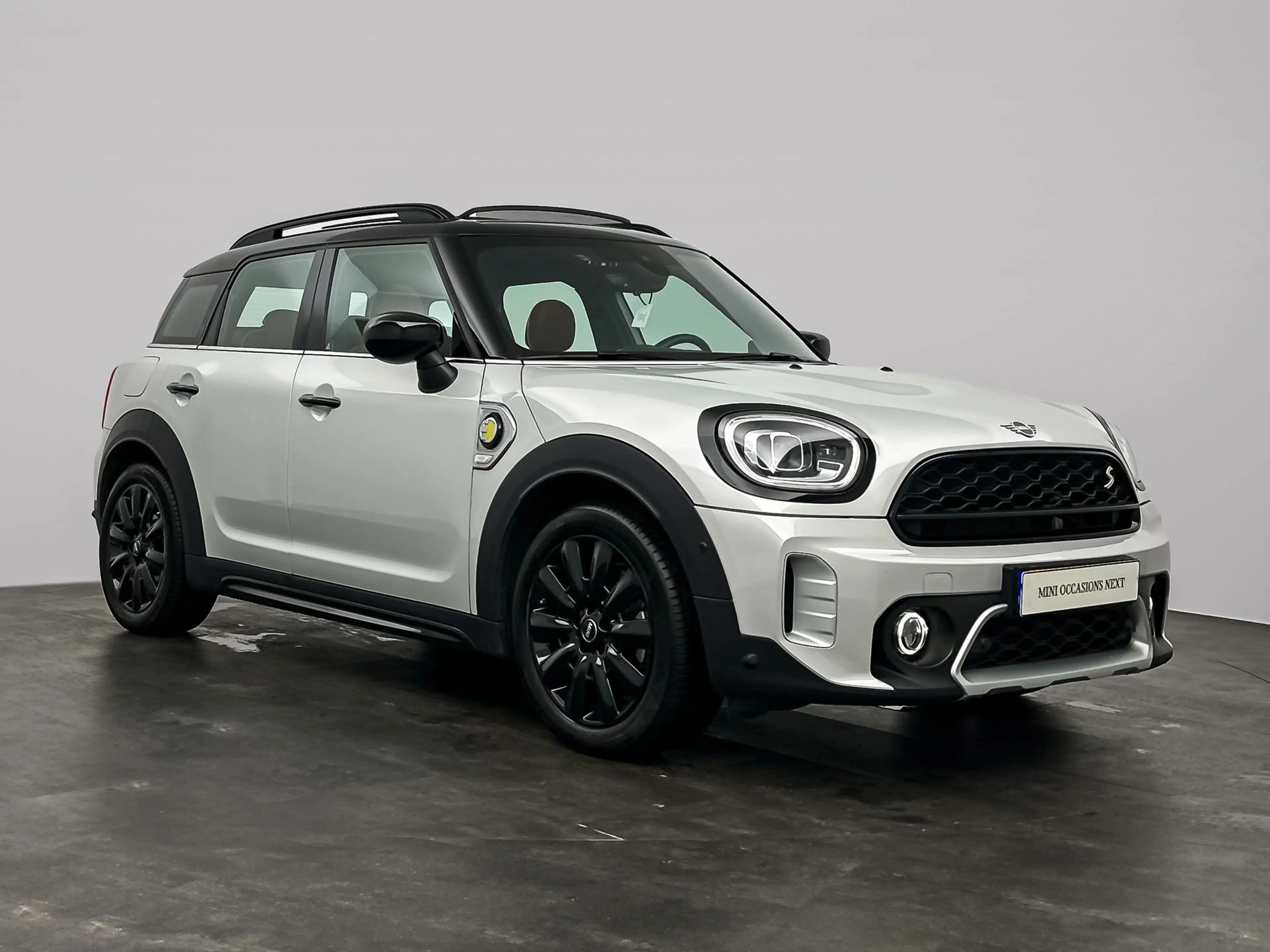 MINI Cooper SE Countryman 1.5 ALL4 Chili — photo 4