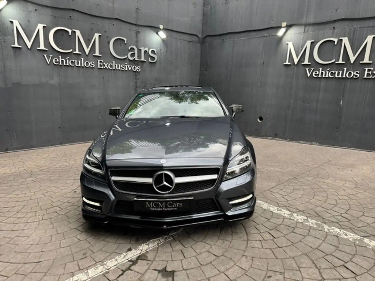 Mercedes-Benz CLS 350 BT Aut. Gris - 2
