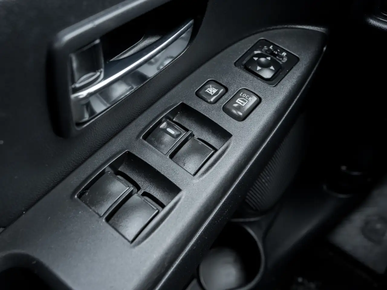 Mitsubishi RVR снимка Mitsubishi RVR