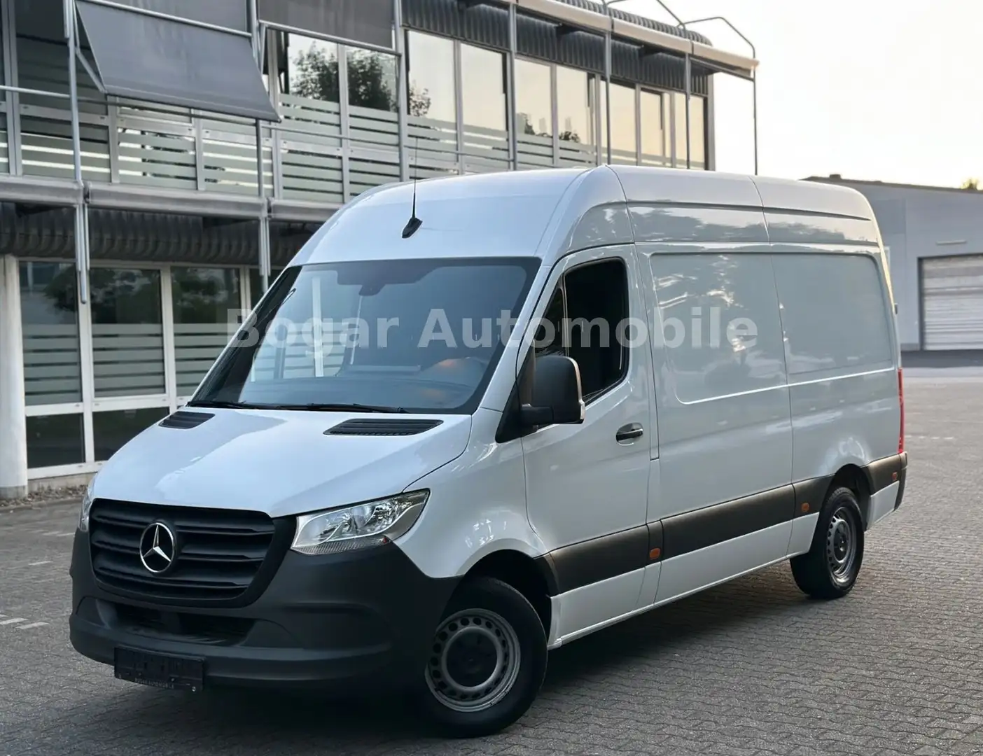 Mercedes-Benz Sprinter 316 L2H2 *AHK 3,5T*NAVI*KAMERA*KLIMA* Weiß - 1