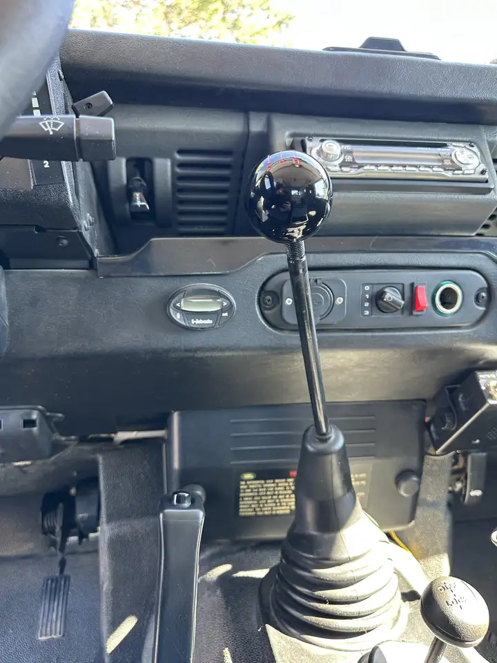 Land Rover Defender 110" Station County TD, foto 4