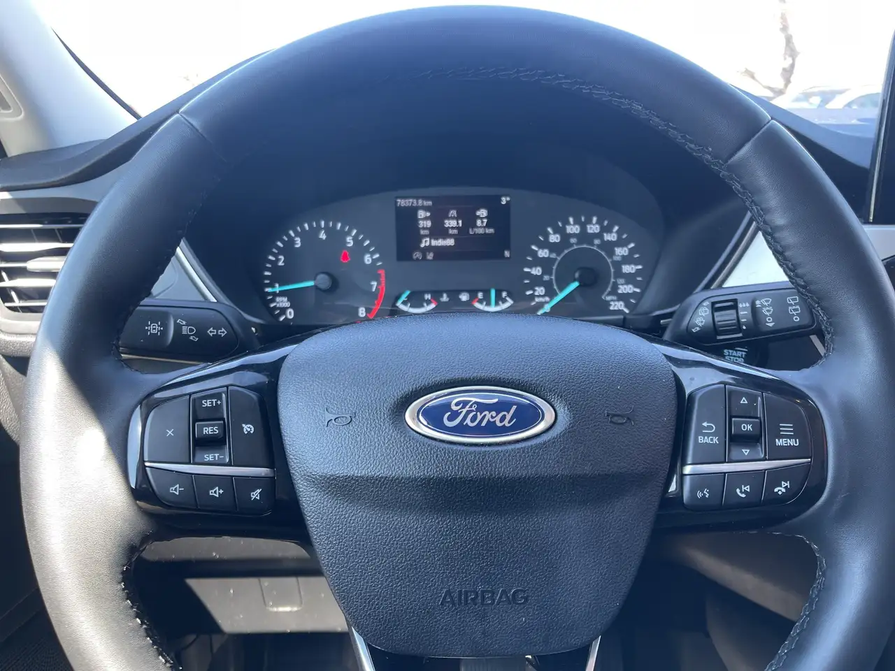 Ford Escape снимка Ford Escape